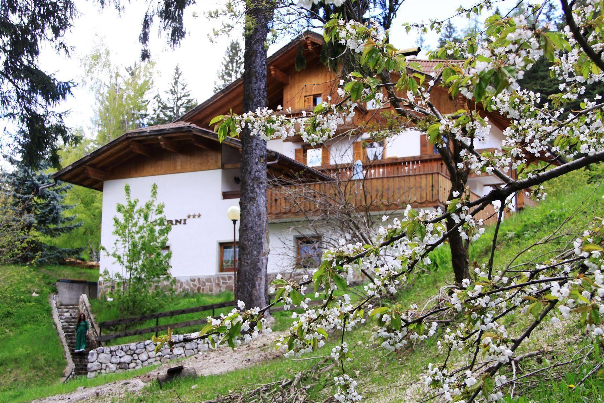 Garni Biancaneve Ruffrè-Mendola Esterno foto
